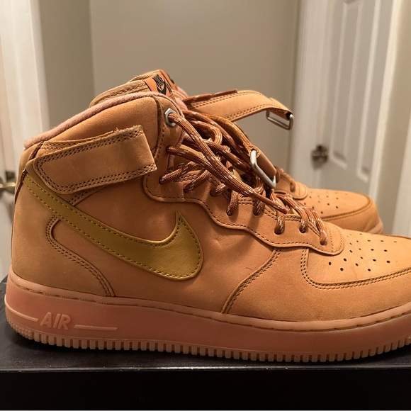 Air Force One - Picture 3 of 6